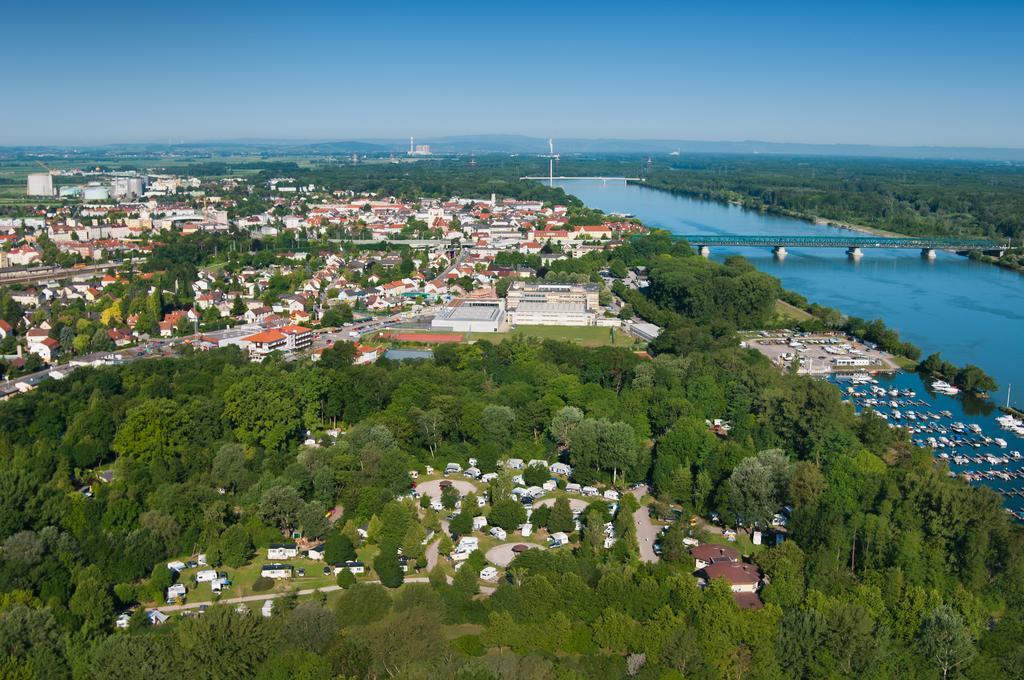 Donaupark Camping Tulln Tulln An Der Donau Exterior foto